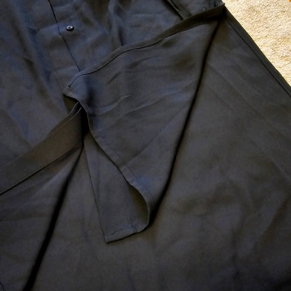 NWT Women's Black Button Down Shirt XXSMALL | 100% polyester | High Low Design - Picture 5 of 5